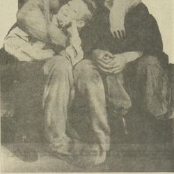 Sigve Bøe og Jan Einar Samuelsen sammen med  Arna Hammersmark i løvekostyme foto Rogalands Avis/Egil Erikkson