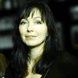 Hilde Heltberg, Anita Skorgan og Rita Eriksen utgjør Queen Bees