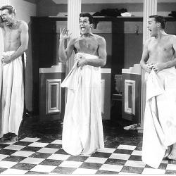Tony Curtis, Paul Gilbert, og Gene Nelson i So This Is Paris (1954)