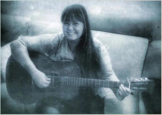 Anette Gilje foto hentet fra artistens hjemmeside