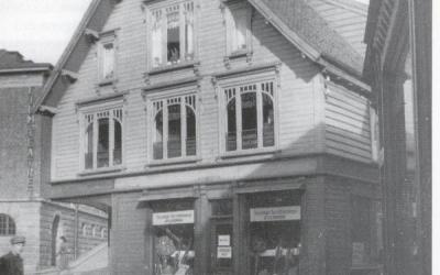 Cederbergh- huset i Sølvbergata 2 ble revet i 1964. Sølvberget Kulturhus ligger her i dag foto Stavanger BYARKIV