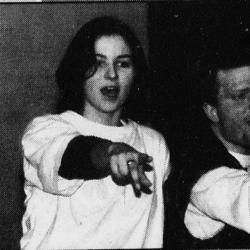 Liv Jannie Omdal og Andreas Cappelen i studentrevyen Sex , løgn og dobbeltsidig teip  foto Rogalands Avis