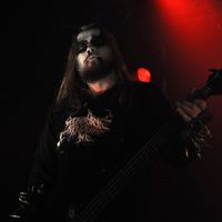 Morten Furuly med Throne of Katharisis . Bildet hentet fra Wikipedia Bruker:Vassil)