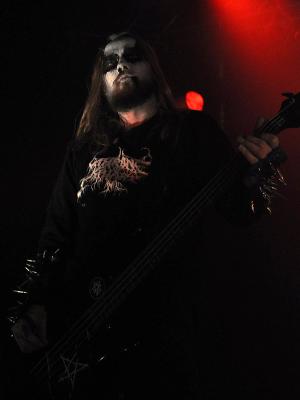 Morten Furuly med Throne of Katharisis . Bildet hentet fra Wikipedia Bruker:Vassil)