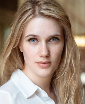 Kamilla Solmunde headshot foto hentet fra Stagepool