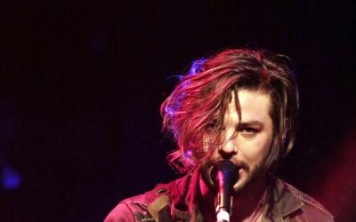 Navarone Garibaldi med Them Guns ved The Blue Lagoon foto Adam Freidin