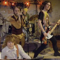 Ensemblet i Lilla foto Emile Ashley/Rogaland Teater