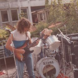 Morten, Svein Ove og Magnor, konsert i Arendal sentrum aug. 1983