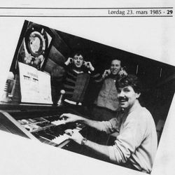 Harald Sandberg ved pianoet sammen med resten av New Moonlight Laurits Engelsvoll og Odd Kåre Dåda Bjerg klipp Rogalands Avis