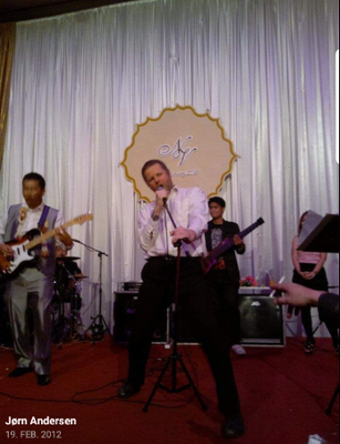 Klepps Sorte Får under spillejobb på Arne Gaustadnes bryllup i Thailand 2012 foto tilhører Jørn Andersen