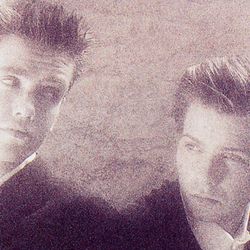 2 Brave ble oppløst rundt 1990.