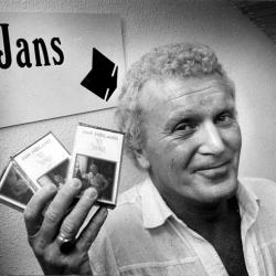 1985. Høiland har oppgitt kassetten "My songs". (Foto: Knut Uppstad)