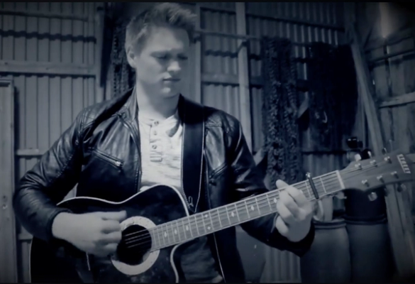 Mikal Holta foto hentet fra musikerens Facebookside