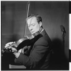 Bildet er hentet fra Arkivverket. Stavanger-ensemblet. NÅ nr. 3 Arkivinstitusjon : Riksarkivet Arkivnavn : Billedbladet NÅ Sted : Norge, Rogaland, Stavanger, Emneord: Ensembler, Musikere Avbildet: