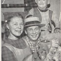 Stig Rostrup som Efarin Langstrømpe sammen med Anne May Svela og Åshild Helgevold foto Rogaland Teater