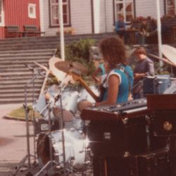 Morten og Magnor, konsert i Arendal sentrum aug. 1983