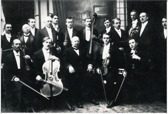Carmenorkesteret. Bildet er hentet fra Stavanger Aftenblad. /fra 1916