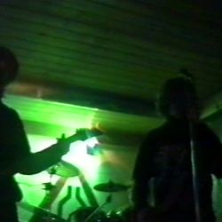 Wretched live på Øytun foto tilsendt av Frode Medhus