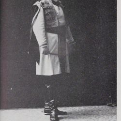 Thorleif Lund i den Glade Enke 1908 foto henet fra boka Den Nationale scene, 1901-31-Aarseth, Asbjørn