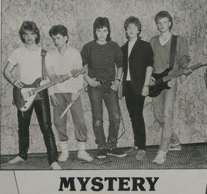 Mystery Festlige karer fra 1986. Fra høyre: Bjørnar Stangeland, Jan Zahl, Geir Jone Jess , Arne Bekkehein og Per Inge Ree