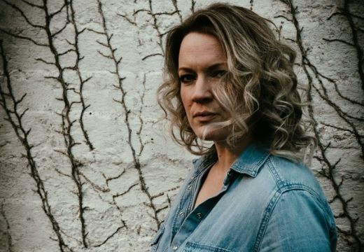 Christine Falkeind foto hentet fra artistens Urørt