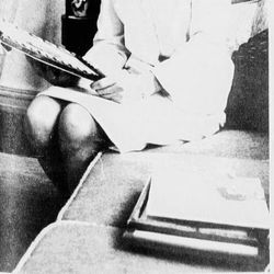 En 64 år gammel Berly Haugland Monsen mimrer over teatertiden foto :Rogalands Avis/Knut Joner