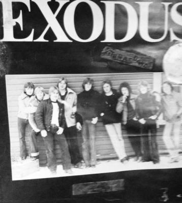 Besetning fra høyre: Espen Hana Jan Petter Bøe Tor Øyvind Sivertsen Roy Hetland. Dag Lea. Jan Gaute Kolstad. Ove strøm. Jan Ueland. Øyvind Monstad