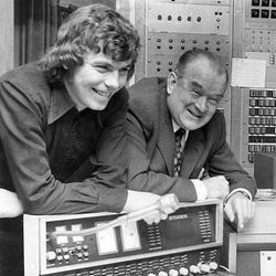 I Nrk-studio 1974 med Magnus Samuelsen