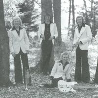 Roulets fra 1975-80 . Fra venstre Helge Salte , Tor A. Gjerdevik, Håkon Eriksen, Berit Salte, Oddmund Eriksen, Anton Knutsvik