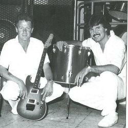 Laurits Engelsvoll, Odd Kåre Bjerga og Harald Sandberg under en spilling på Hotell Maritim i Haugesund 1989-90