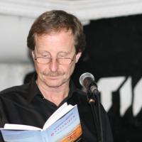 Kjartan Fløgstad under litteraturfestivalen 2007 på Café Sting Foto: Jarle Vines