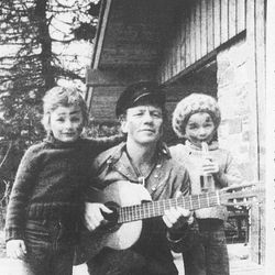 John sammen med sønnene lille John og Ole foto Rogalands Avis/Hans Petter Jacobsen