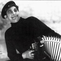 Lars Nygard i rollen som Jon Lykteland foto Teaterarkivet i Bergen