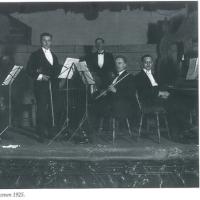 Orkesteret ved  Verdensteatret i 1925.
