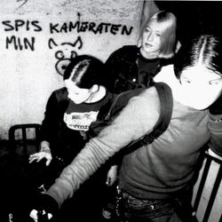 Umbrella foto hentet fra Fjellparboka Faen eller Jippi