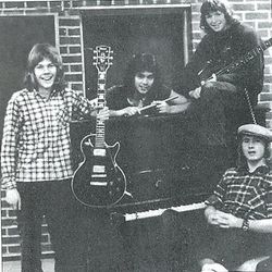 Plakatbildet av Ymse.