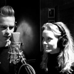 Janove og Ane Brun fremfører "Våpen" . Foto: Arne Bru Haug