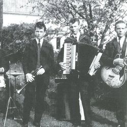 Det aller første The Moonlight som holdt på 1961-1963. Fra venstre: Rune Skretting, Brynjulf Hatteland, Per Lorenz Borsheim, Ole Rolf Ree og Mangor Ånestad.