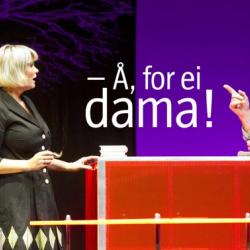 Mia Gundersen blir hyllet av Frode Rønli foto Anders Minge/Stavanger Aftenblad