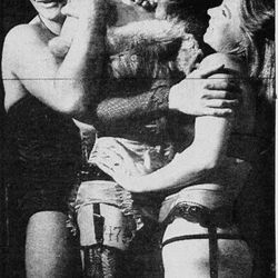 Knut Husebø i Rocky Horror Picture Show med Ivar Nørve og Kari Ann Grønsund foto VG/Jan Greve