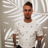 Azaro Bildet hentet fra offisiell Facebookside