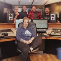 My Ken Bildet er hentet fra bandets offisielle Facebookside