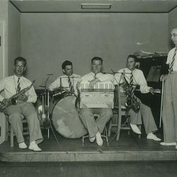 Nils Linds Orkester. Viste Hotell. Hotellets orkester de første 3 år. Salomonsen, Simonsen, Lind, Tjølsen og Ommundsen