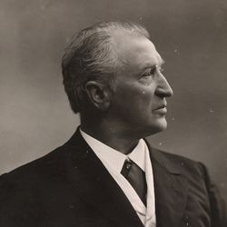 Hans Salvesen Brun Fotograf Hilfling-Rasmussen, Jens Carl Frederik tilhører Oslo Museum