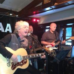 Fra releasekonserten Ovenpå 18.06.13  foto: Øyvind Svele