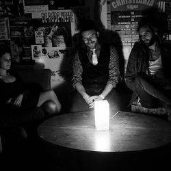 Ved Spillestedet Harder's.