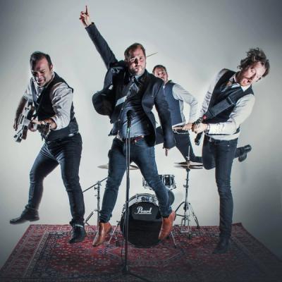 Antikk Takk. Bildet hentet fra bandets Facebookside