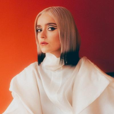 Elsie Bay Photo: Jonathan Vivaas Kise Styling: Thea Karoline Berg-Nilsen Hair & Make-up: Tonje Akselsen