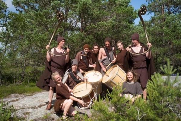 Klang av Oldtid.Bilde av ensemblet ved åpning av nye E6