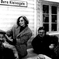 Tekstforfatter Tor Salomonsen, komponist Sverre Kvam og bidragsyter Toni Gundersen foto Jan Tore Glenjen /Stavanger Aftenblad